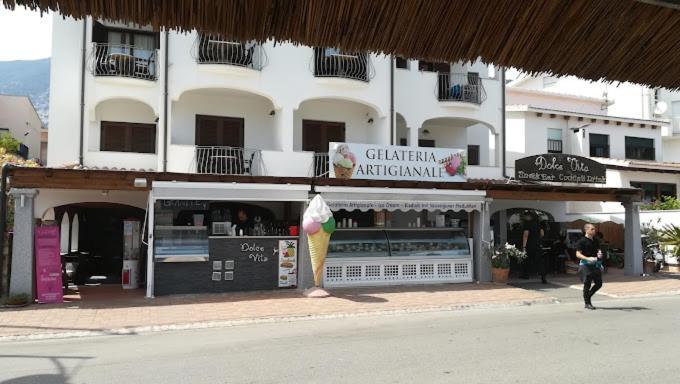 Guest House Dolce Vita Cala Gonone Exterior photo