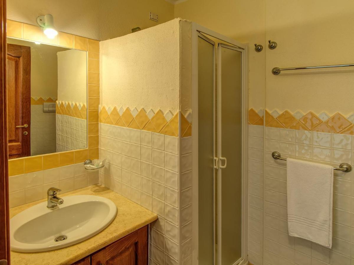 Guest House Dolce Vita Cala Gonone Exterior photo