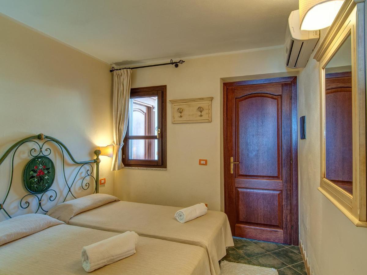Guest House Dolce Vita Cala Gonone Exterior photo